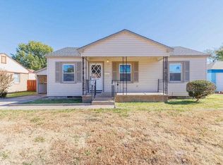 17 NW 28th St, Lawton, OK 73505