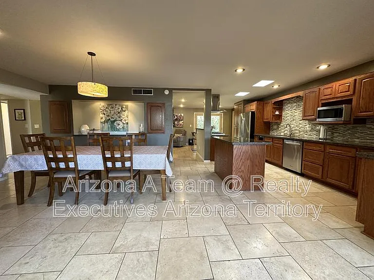 7740 E Manor Pl — Photo 5