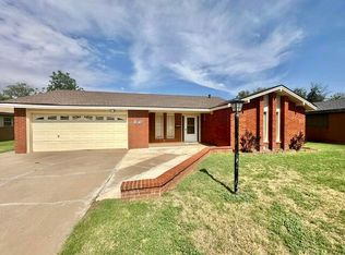 1808 Floydada St, Plainview, TX 79072