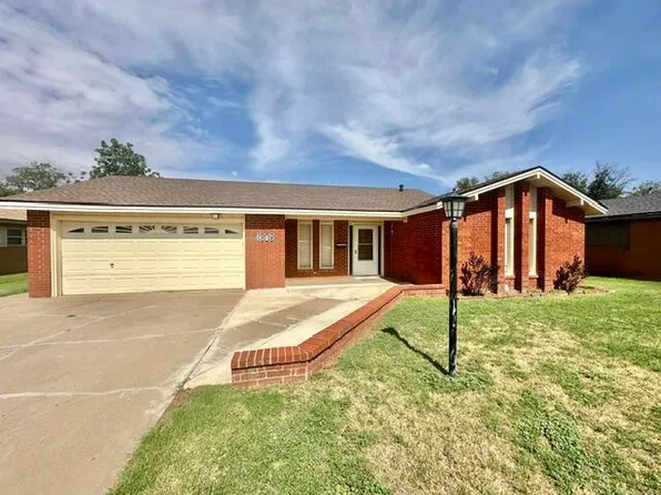 1808 Floydada St, Plainview, TX 79072