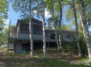 237 S Shore Dr, Grand Marais, MN 55604