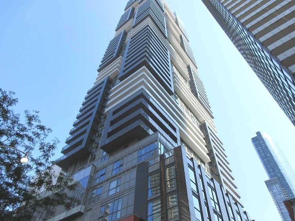 1st image of 7 Grenville St #2105