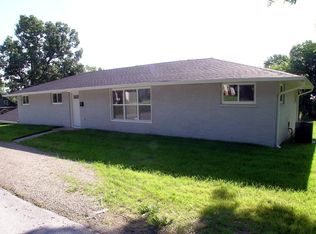 424 N Clay St, Marshfield, MO 65706