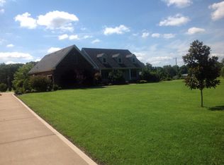 167 Deerwood Cir, Mc Kenzie, TN 38201