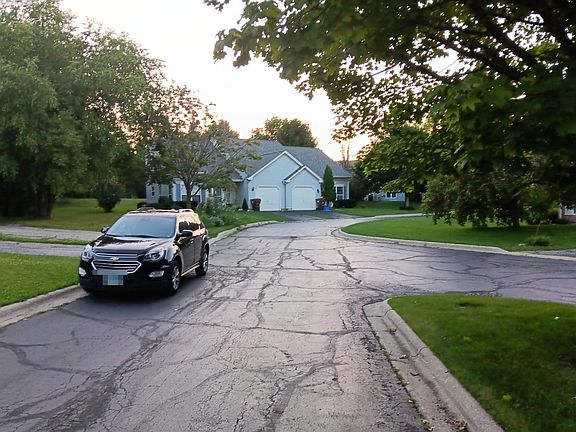 5th image of 2545 Applewood Ln