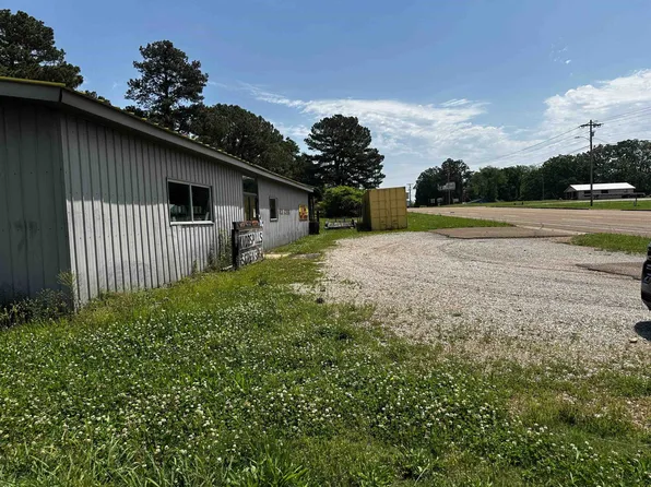 2645 Highway 64, Crump, TN 38327