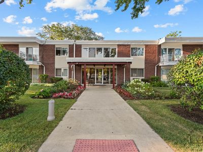 127 N Wolf Rd APT 53B, Wheeling, IL, 60090
