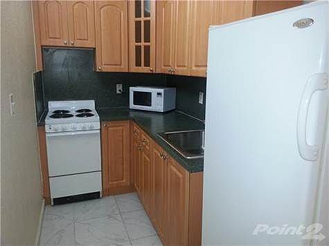 4th image of 234 Salamanca Ave APT 3
