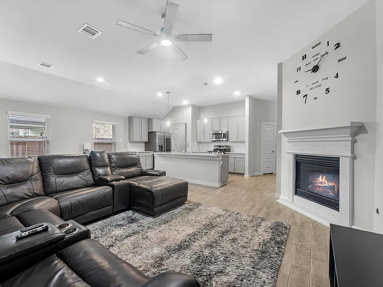 11702 Glossy Oak Ln — Photo 6