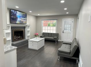 305 E Millbrook Rd, Raleigh, NC 27609