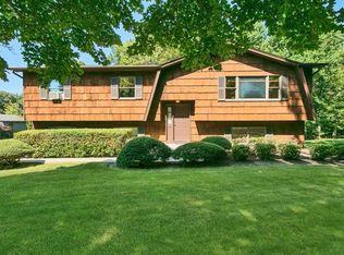 25 Landau Ln, Spring Valley, NY 10977