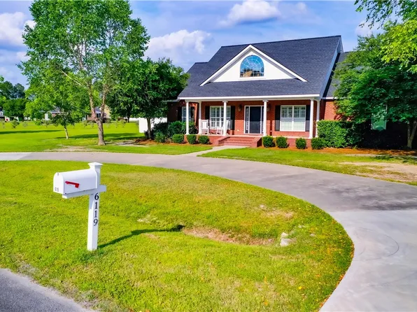 6119 Stoney Brook Dr, Blackshear, GA 31516