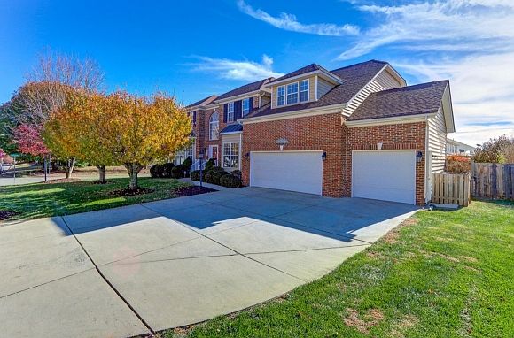 1st image of 1211 Jamestowne Dr