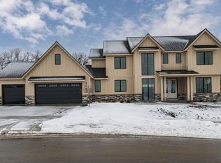 2643 Bentley Dr SW, Rochester, MN 55902