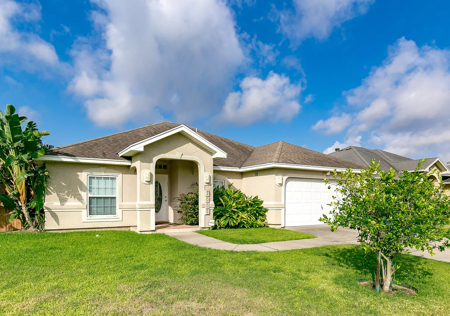 7005 Madiera - 3bed/2bath- $2,695/month — Photo 1