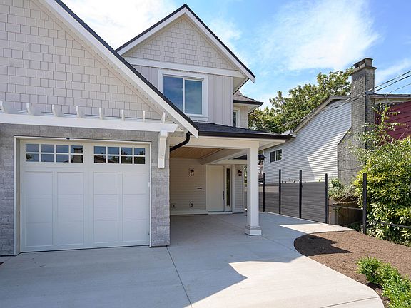 2nd image of 4884 42a Ave