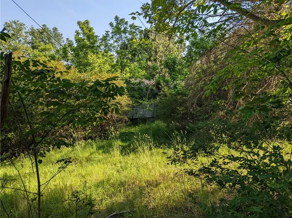 225 Johnston St, Mc Donald, PA 15057