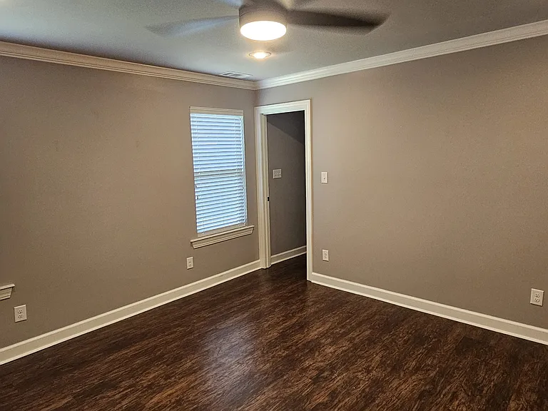 6070 Allwood Dr — Photo 13