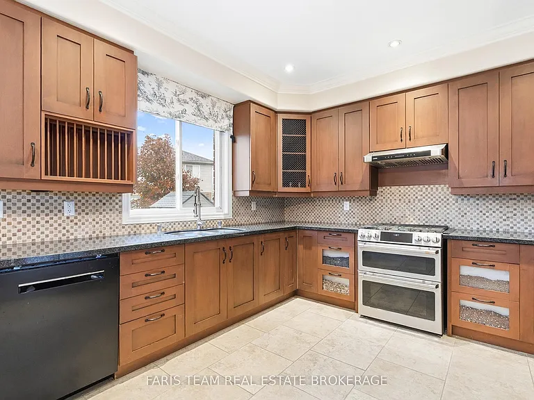 3 Prince William Way — Photo 7