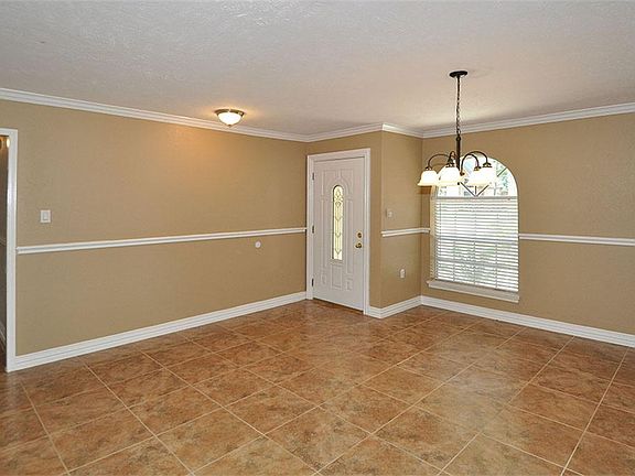 4th image of 1926 Lake Hills Dr