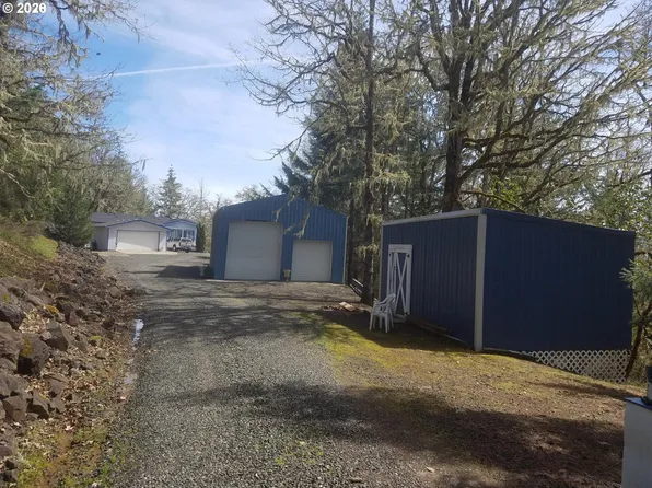 727 Hilltop Dr, Oakland, OR 97462