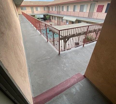 3rd image of 4037 W 137th St #26