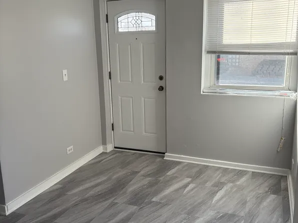 541 N Taft Ave APT 1, Hillside, IL 60162