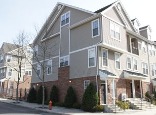 3163 W Thompson St, Philadelphia, PA 19121
