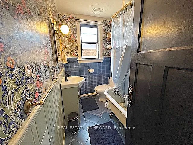 29 Appleton Ave — Photo 32