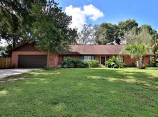 4109 Robin Way, Valrico, FL 33594