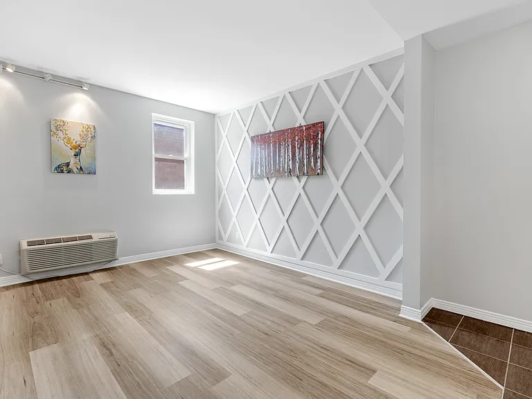467 Slater St — Photo 47