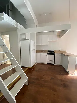 Rented by Voro NYC | media 38