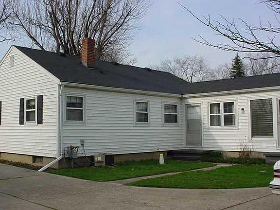 2nd image of 223 E Ulen Dr