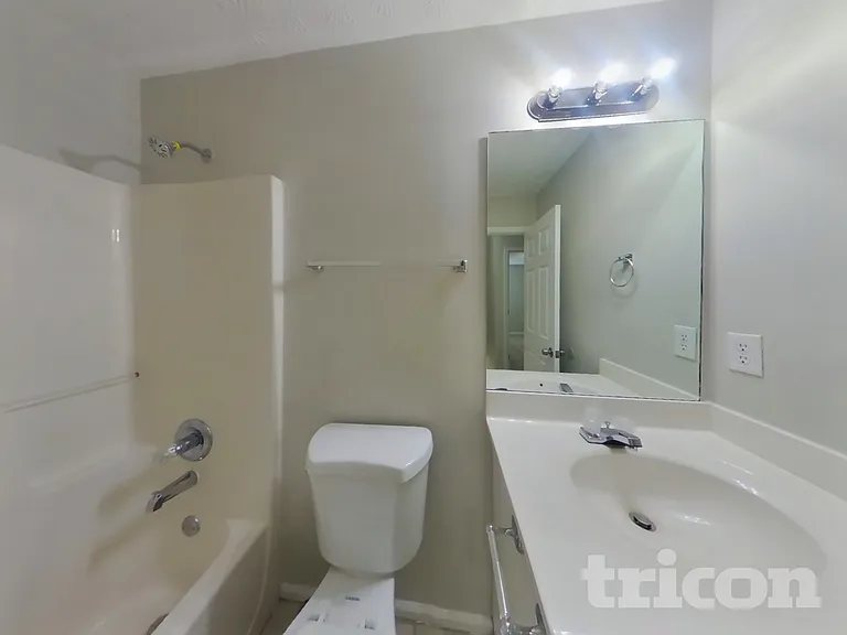 3320 Cypress Club Trl — Photo 14