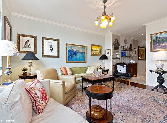4th image of 310 S Michigan Ave Unit 603