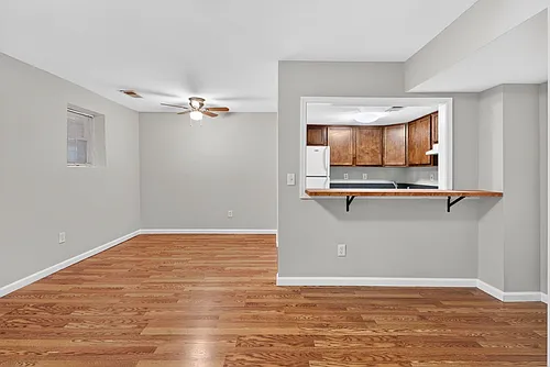 429 Kenyon St NW #T2 Photo 1