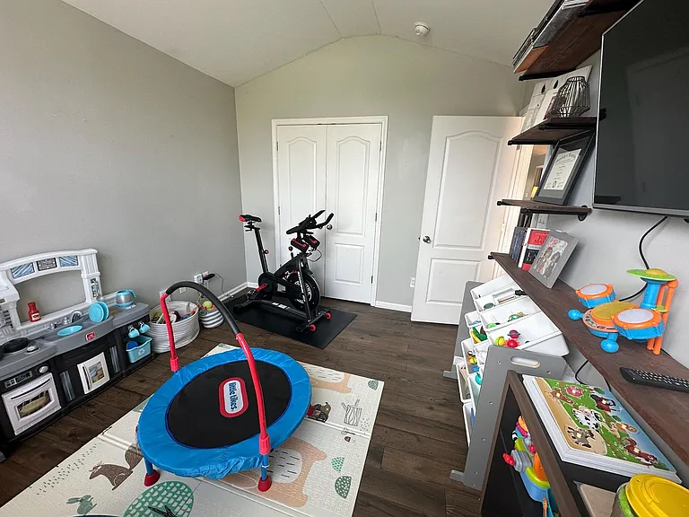 2205 Pokeberry Park — Photo 42
