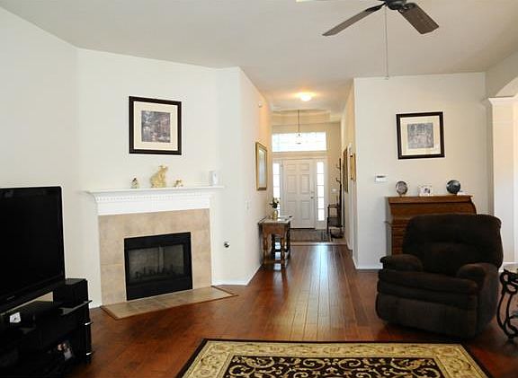 5th image of 1640 Belvedere Pl