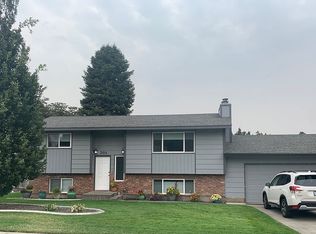 3814 W 15th Ave, Kennewick, WA 99338