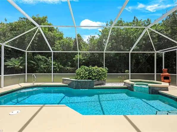 2079 Imperial CIR, NAPLES, FL 34110
