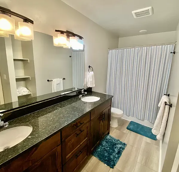 275 E 1725 N #4 — Photo 9