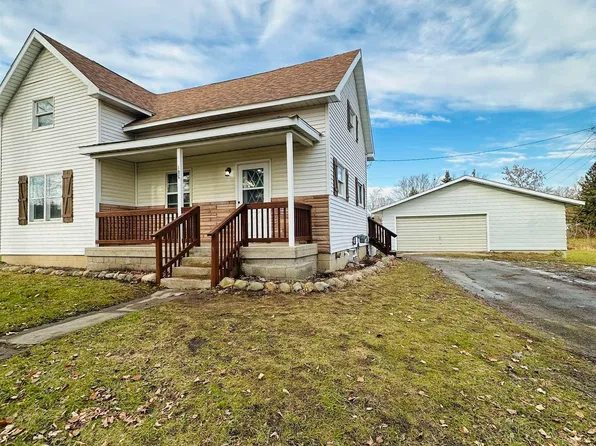 186 W Gamble St, Caro, MI 48723