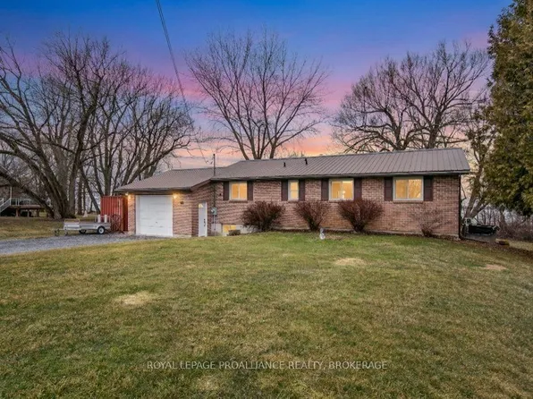 306 Easy Ln, Frontenac Islands, ON K0H 2Y0