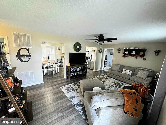 5th image of 49 Shuykill Dr
