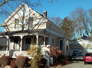 25 Thurston Ave, Newport, RI 02840