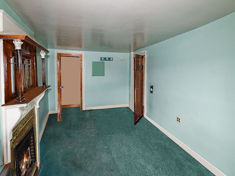 1st image of 323 Jefferson Ave #1