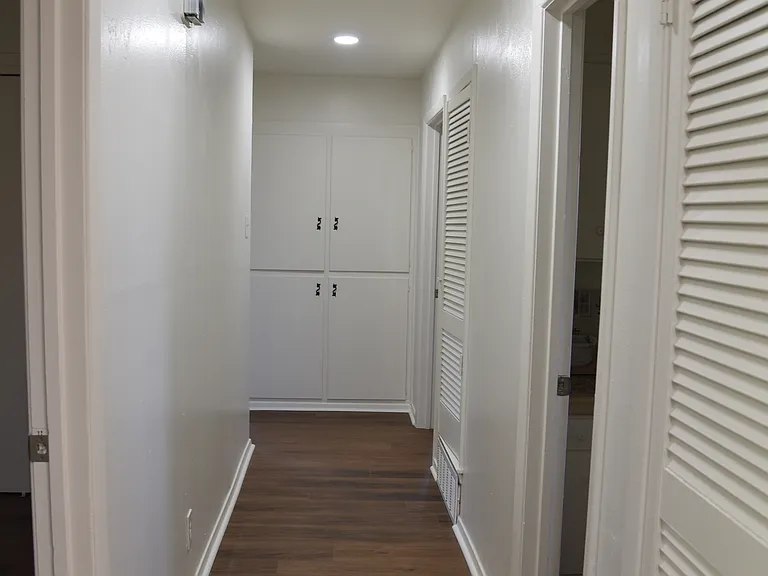 1212 Desiree Ln — Photo 14