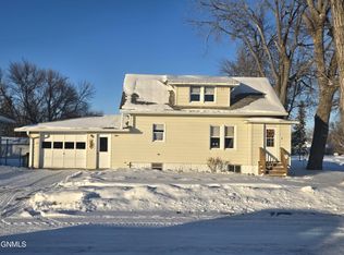 106 1st St NW, Ashley, ND 58413