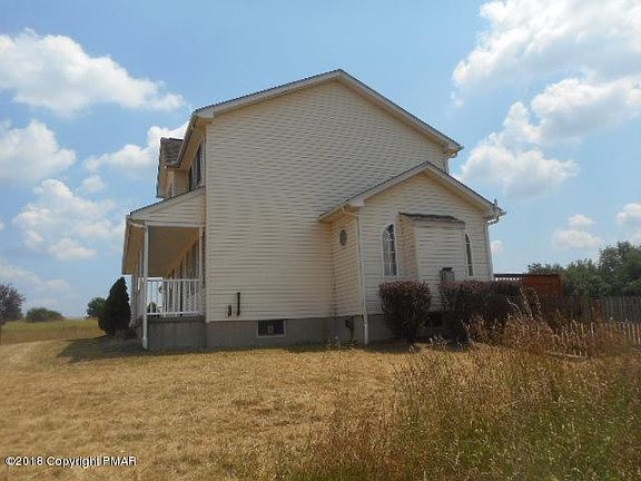 3rd image of 631 Marion Ln