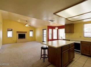 827 S Winthrop Cir, Mesa, AZ 85204